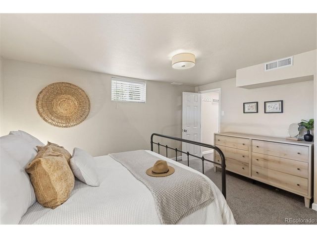 2206 W Uintah St, Colorado Springs, CO 80904