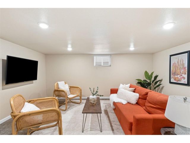 2206 W Uintah St, Colorado Springs, CO 80904
