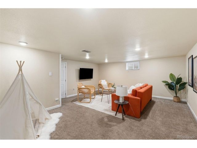 2206 W Uintah St, Colorado Springs, CO 80904