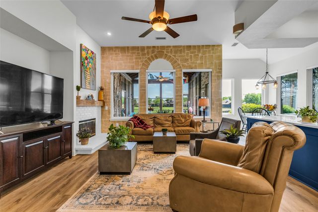 1389 Shadow Creek, Fairview, TX 75069