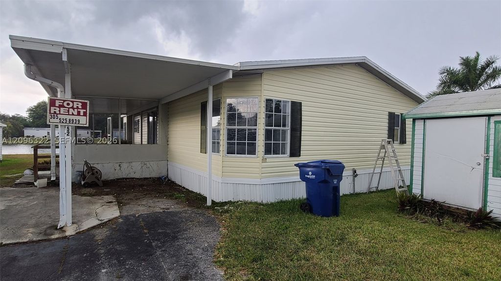 35250 SW 177th Ct 52, Homestead, FL 33034