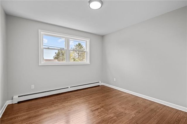 51 Arrowhead Lane, Portsmouth, RI 02871