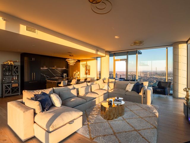 44 East Ave 3707, Austin, TX 78701