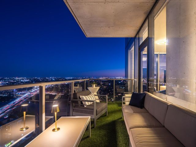 44 East Ave 3707, Austin, TX 78701