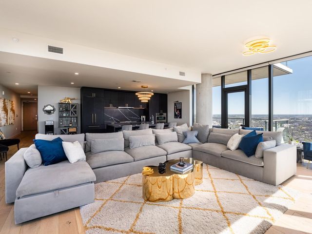 44 East Ave 3707, Austin, TX 78701