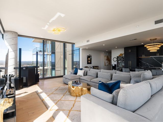 44 East Ave 3707, Austin, TX 78701