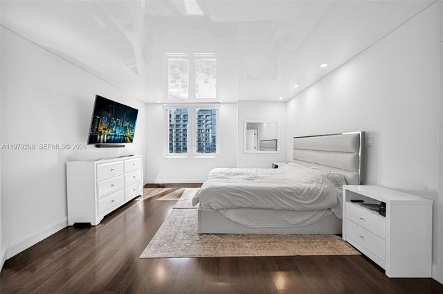 2301 Collins Ave 1204, Miami Beach, FL 33139