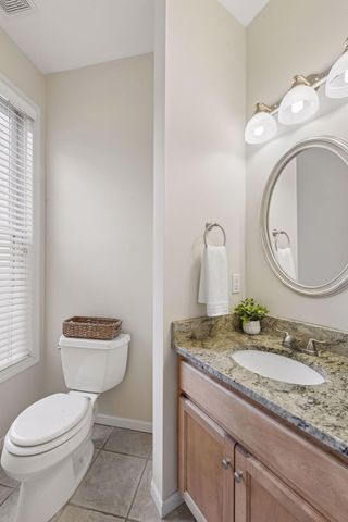 7428 Bent Bow Trail, Chanhassen, MN 55317