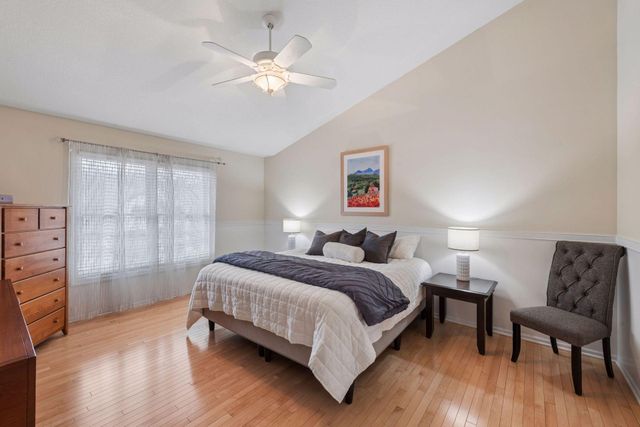 7428 Bent Bow Trail, Chanhassen, MN 55317