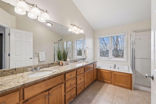 7428 Bent Bow Trail, Chanhassen, MN 55317