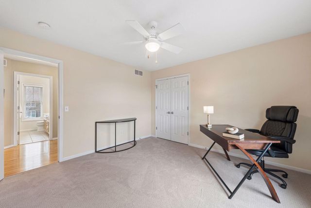 7428 Bent Bow Trail, Chanhassen, MN 55317