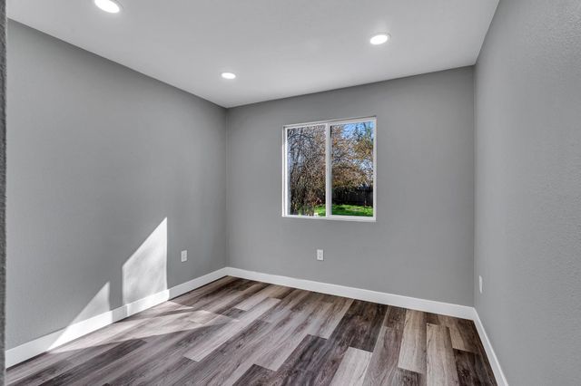 7408 Westgate Dr, Citrus Heights, CA 95610