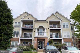 4144 FOUNTAINSIDE LN #102, Fairfax, VA 22030