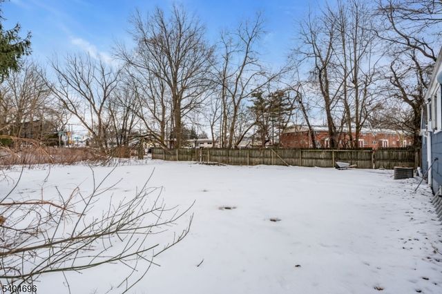 821 Front St, Dunellen Boro, NJ 08812