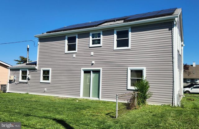 36 MIDFIELD LN, Willingboro, NJ 08046