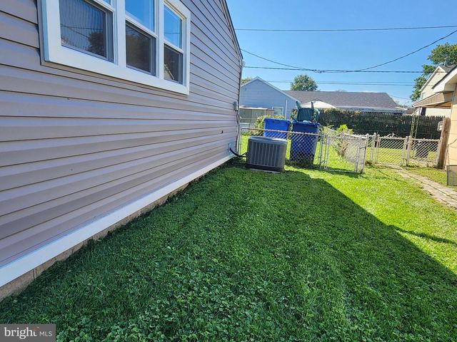 36 MIDFIELD LN, Willingboro, NJ 08046