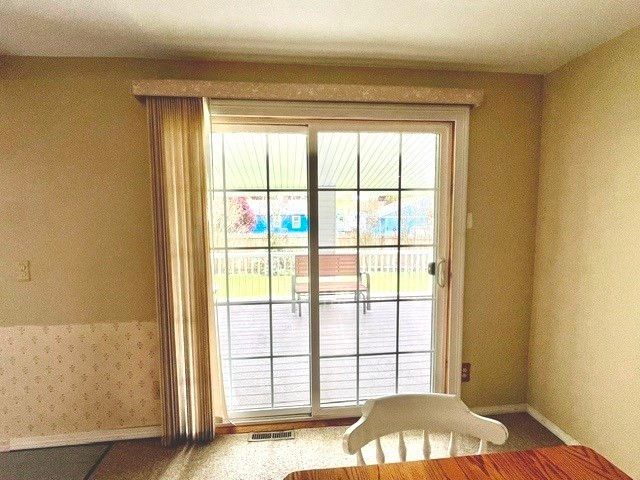 13 Florence St, Chicopee, MA 01013