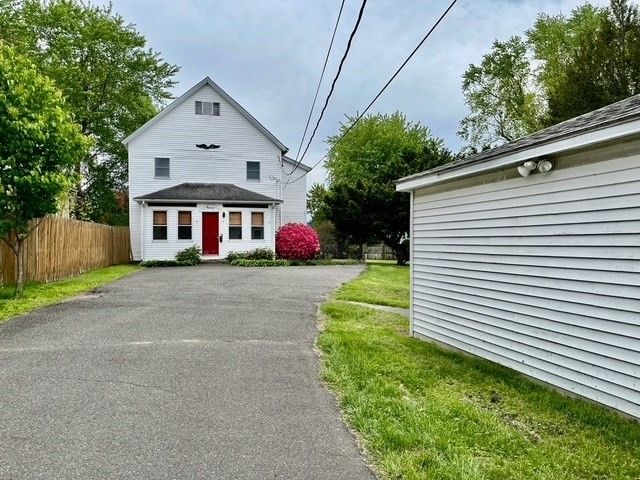 13 Florence St, Chicopee, MA 01013