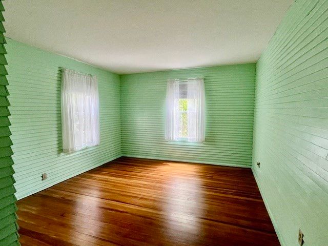 13 Florence St, Chicopee, MA 01013