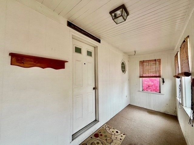 13 Florence St, Chicopee, MA 01013