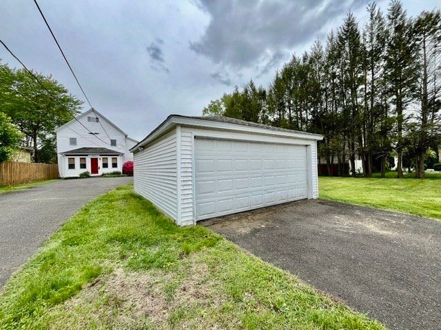 13 Florence St, Chicopee, MA 01013