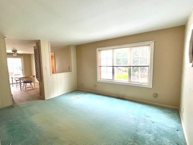 13 Florence St, Chicopee, MA 01013