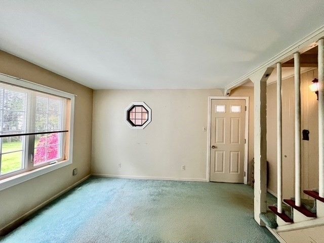 13 Florence St, Chicopee, MA 01013