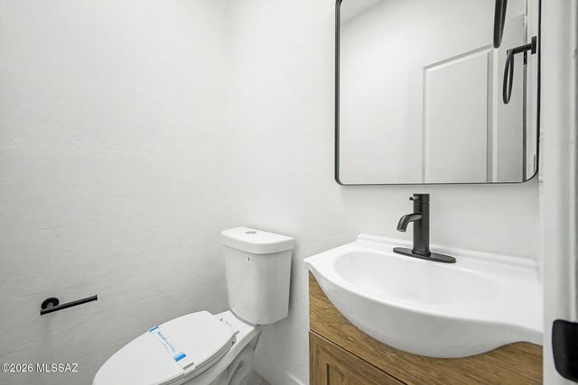 1164 W Emerine Drive, Tucson, AZ 85704