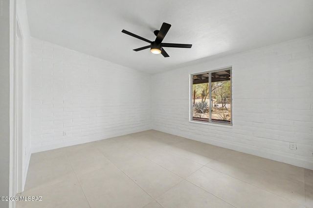 1164 W Emerine Drive, Tucson, AZ 85704