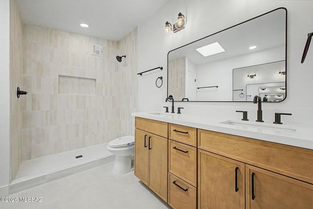 1164 W Emerine Drive, Tucson, AZ 85704