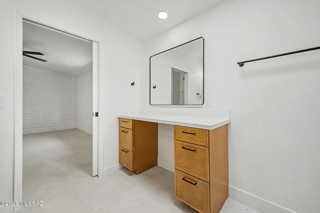 1164 W Emerine Drive, Tucson, AZ 85704