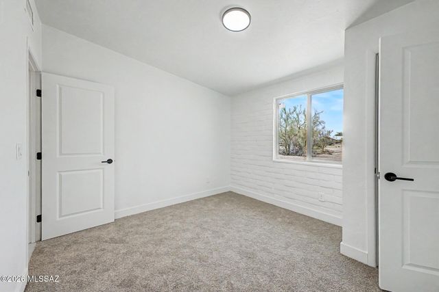 1164 W Emerine Drive, Tucson, AZ 85704
