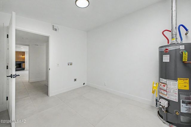 1164 W Emerine Drive, Tucson, AZ 85704