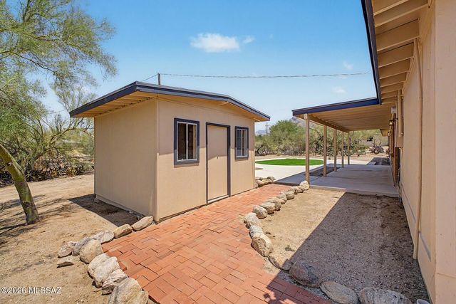 1164 W Emerine Drive, Tucson, AZ 85704