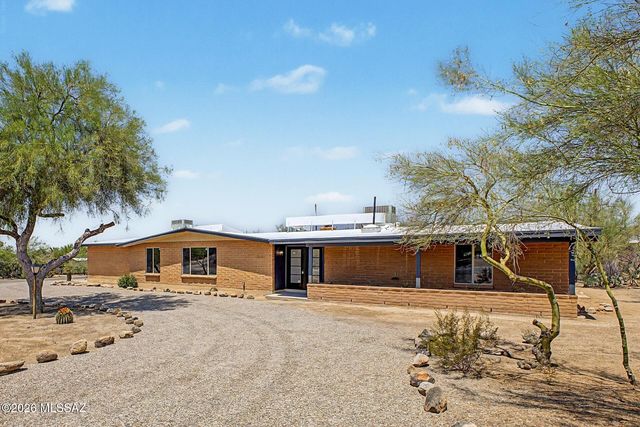 1164 W Emerine Drive, Tucson, AZ 85704