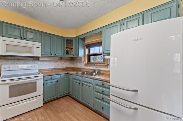 2919 Avalon Road, Rochester Hills, MI 48309