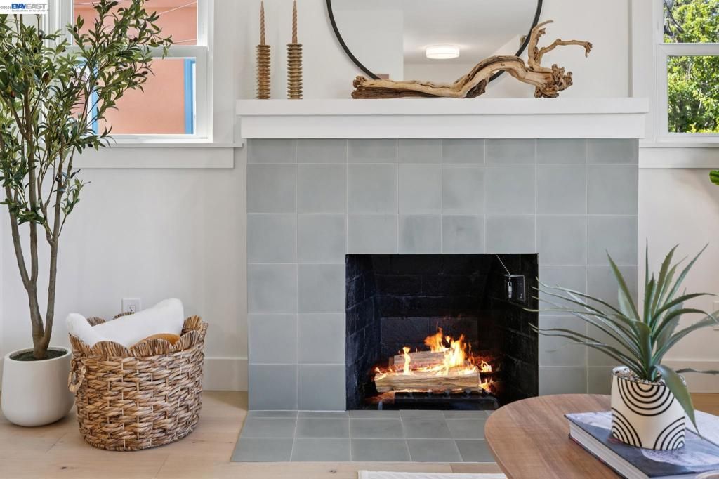 Image 10 of property listing at 3039 HALCYON COURT, Berkeley, CA 94705