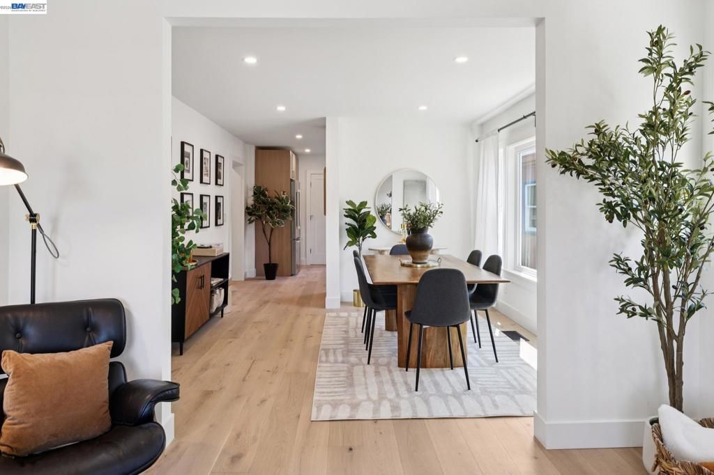 Image 12 of property listing at 3039 HALCYON COURT, Berkeley, CA 94705