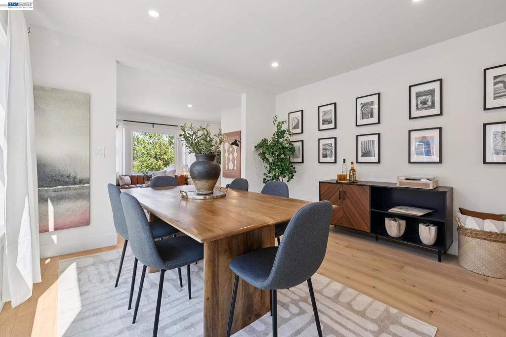 Image 14 of property listing at 3039 HALCYON COURT, Berkeley, CA 94705