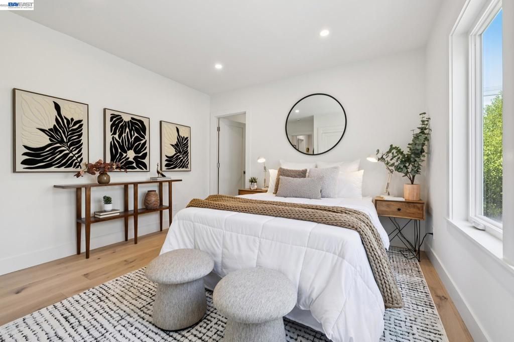 Image 22 of property listing at 3039 HALCYON COURT, Berkeley, CA 94705