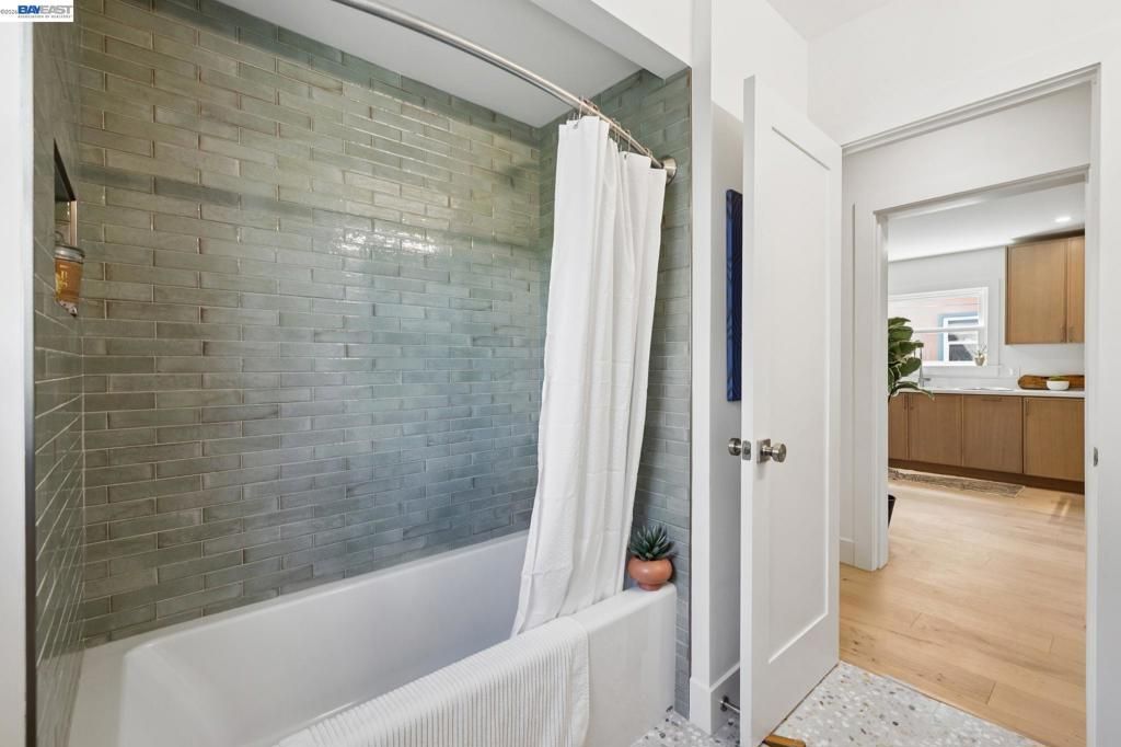 Image 27 of property listing at 3039 HALCYON COURT, Berkeley, CA 94705