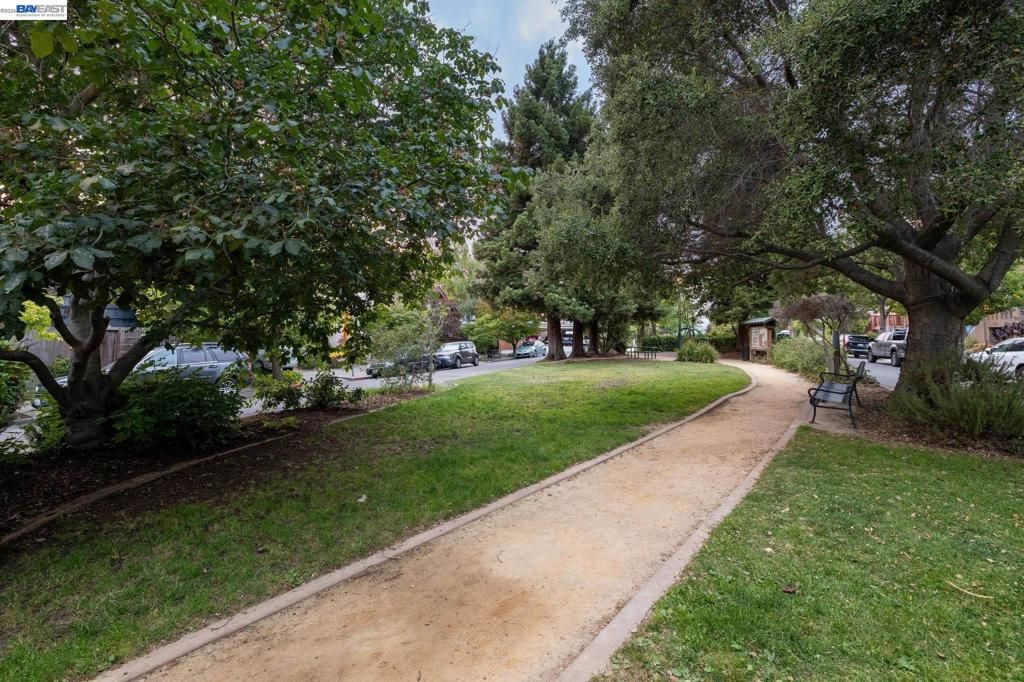 Image 40 of property listing at 3039 HALCYON COURT, Berkeley, CA 94705