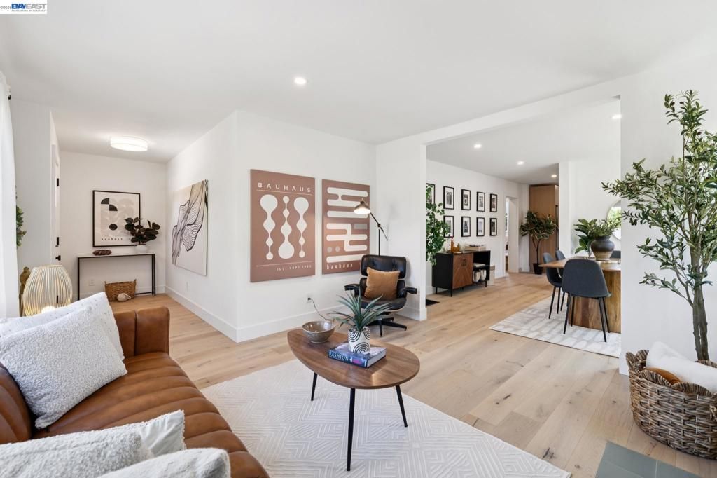 Image 9 of property listing at 3039 HALCYON COURT, Berkeley, CA 94705