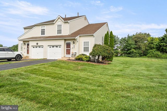435 LONGFELLOW DR, Williamstown, NJ 08094