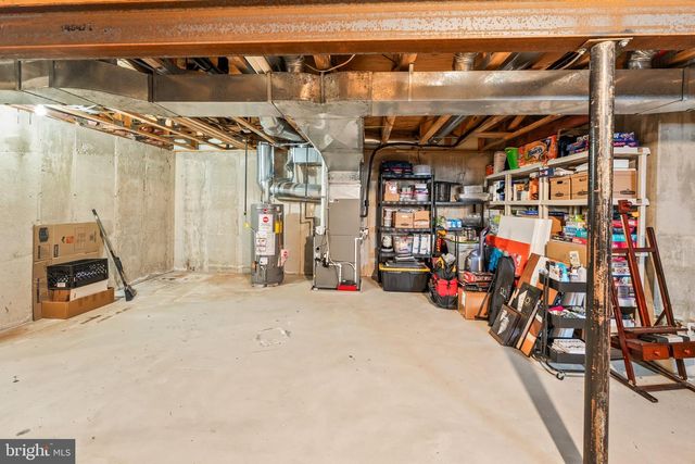 435 LONGFELLOW DR, Williamstown, NJ 08094
