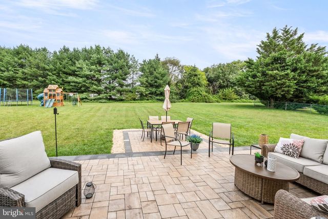 435 LONGFELLOW DR, Williamstown, NJ 08094
