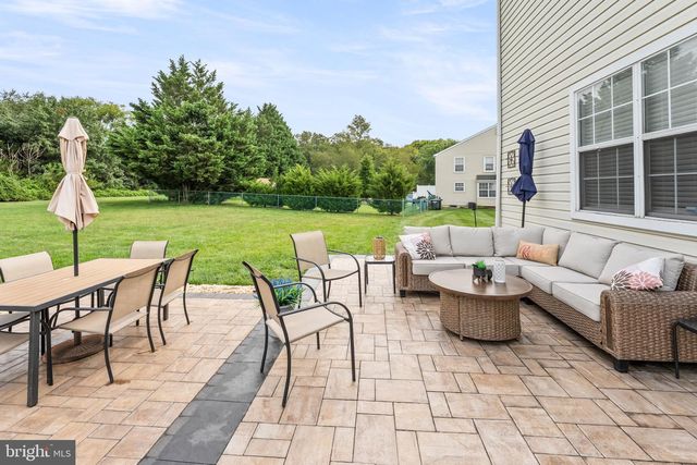 435 LONGFELLOW DR, Williamstown, NJ 08094
