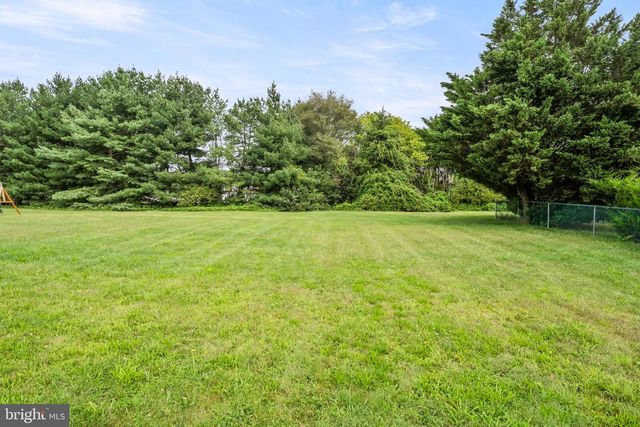 435 LONGFELLOW DR, Williamstown, NJ 08094