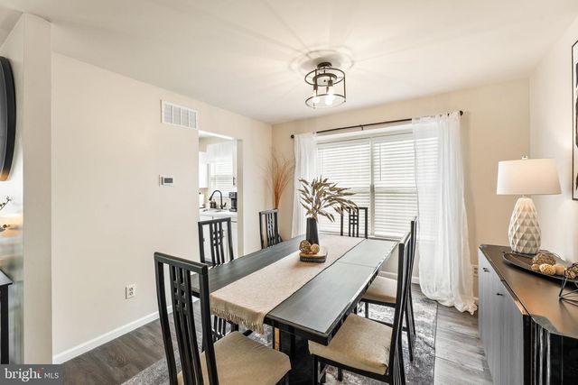 435 LONGFELLOW DR, Williamstown, NJ 08094