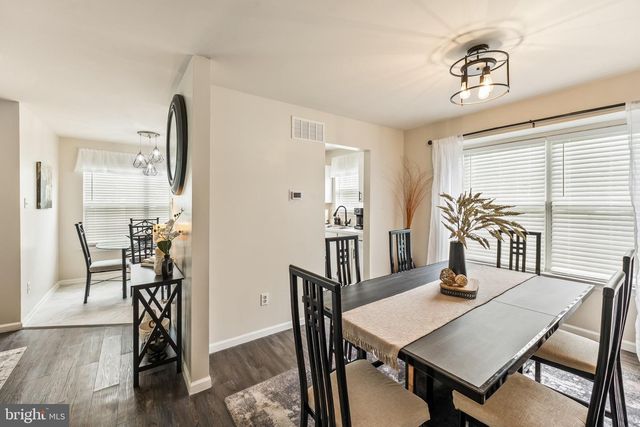 435 LONGFELLOW DR, Williamstown, NJ 08094